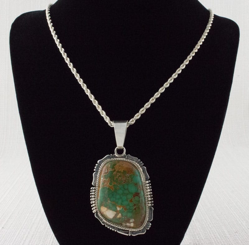 Collier en chaîne en argent sterling avec pendentif en turquoise naturelle de Royston