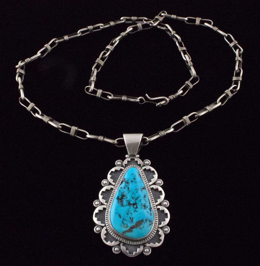 Collier en chaîne en fil d'argent sterling fait main avec pendentif en turquoise naturelle de Kingman