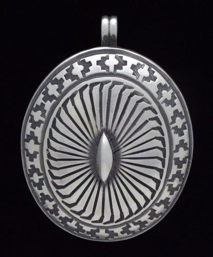 Pendentif en argent sterling style concho