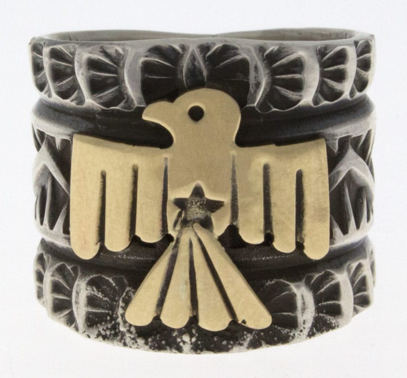 Bague en argent sterling avec appliqué en or 14 carats Thunderbird