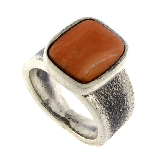 Bague en tufeau avec corail saumon naturel