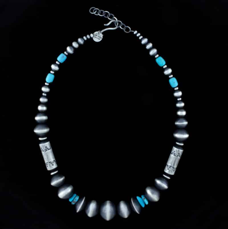 Collier en perles en argent sterling fait main avec des perles en disque en turquoise