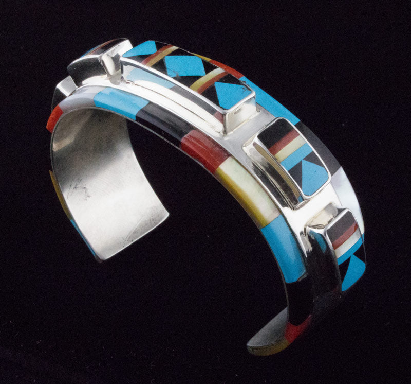 Bracelet en inlay multi-pierres avec rangée centrale surélevée