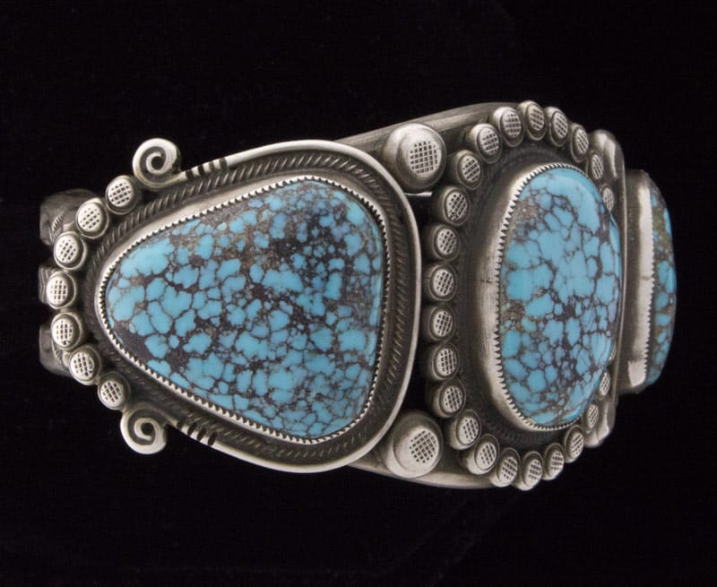 Natürlicher schwarzer Web-Kingman-Turquoise 3-Stein-Reihenarmband