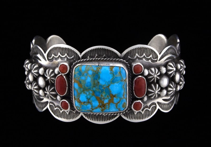 Natürlicher Kingman-Turquoise & Natürlicher Mediterraner Korallenarmband