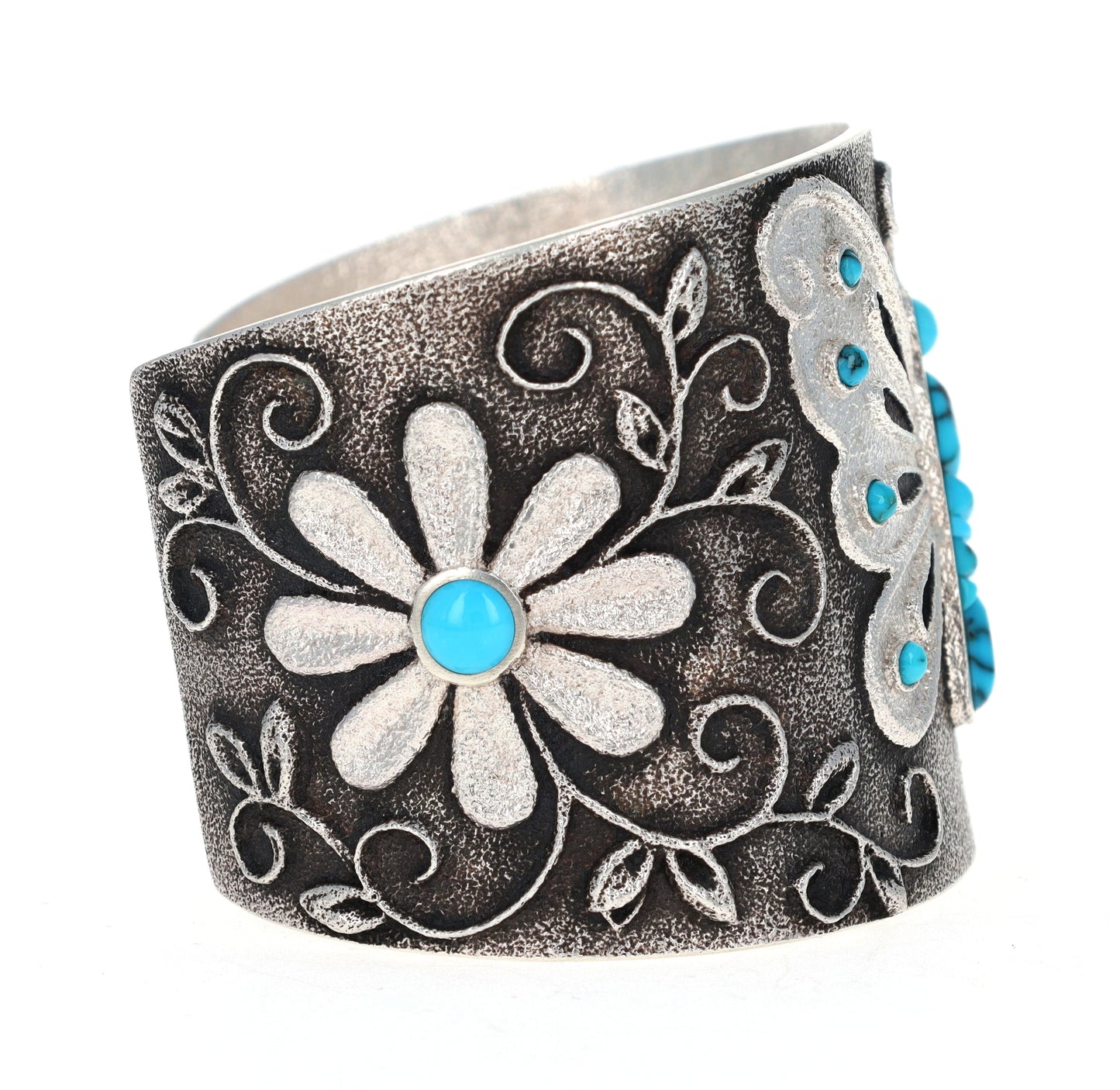 Bracelet en turquoise naturelle de haute qualité de Lone Mountain en tufa avec papillon et 2 fleurs